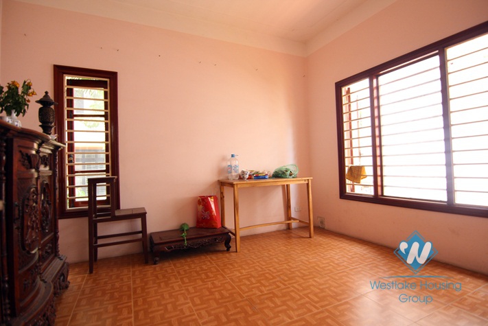 Full house with friendly eco - space located in Tay Ho area